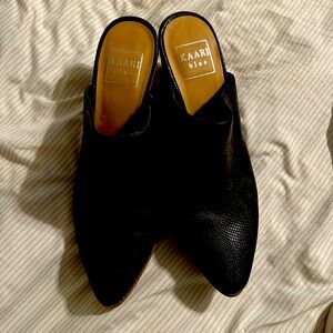KAARI blue mules